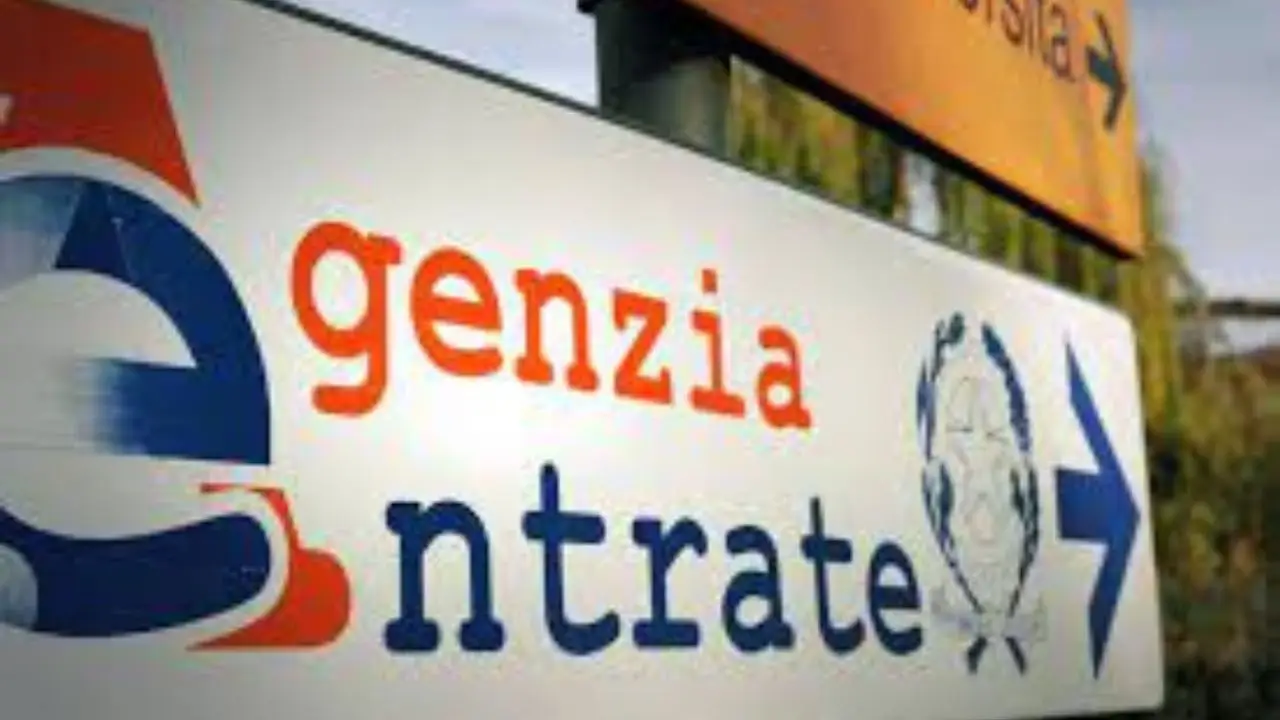 Ecco la lista aggiornata delle auto che dal 2026 pagheranno più tassa di proprietà secondo l’Agenzia delle Entrate Ecco la lista aggiornata delle auto che dal 2026 pagheranno più tassa di proprietà secondo l’Agenzia delle Entrate
