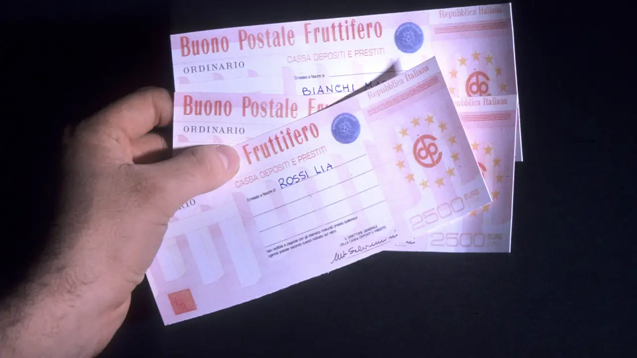 Il trucco poco noto per recuperare soldi dimenticati su un buono fruttifero postale: la procedura spiegata dall’Associazione dei Consumatori Il trucco poco noto per recuperare soldi dimenticati su un buono fruttifero postale: la procedura spiegata dall’Associazione dei Consumatori